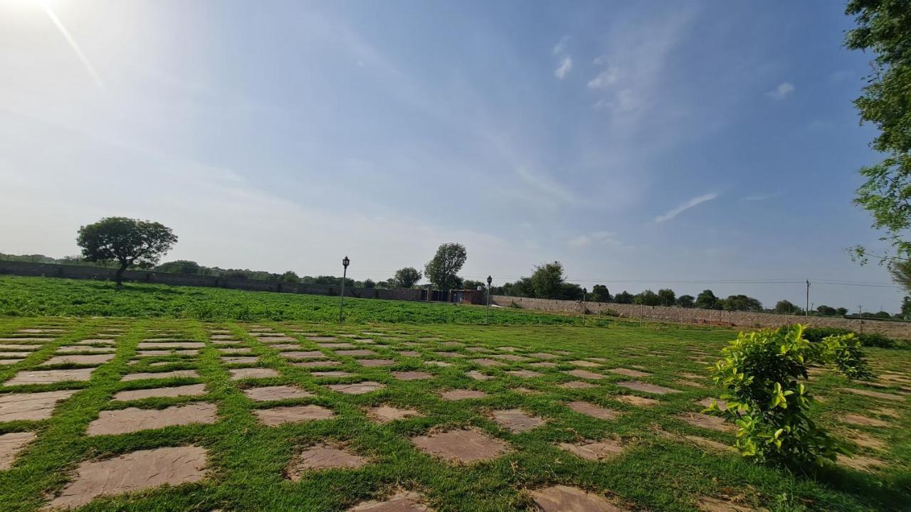 The Rustic Villa, A Stay With Luxuries Amenities And Exotic Nature Divisione di Divisione di Jaipur Esterno foto
