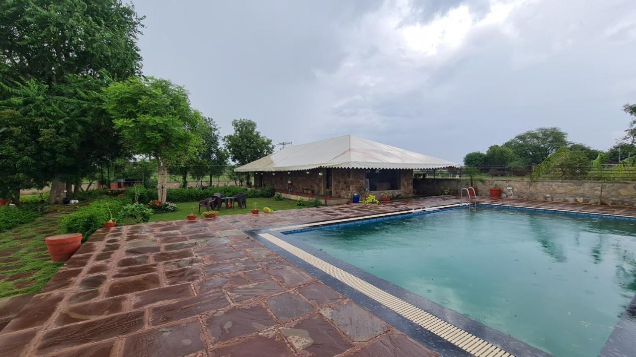 The Rustic Villa, A Stay With Luxuries Amenities And Exotic Nature Divisione di Divisione di Jaipur Esterno foto
