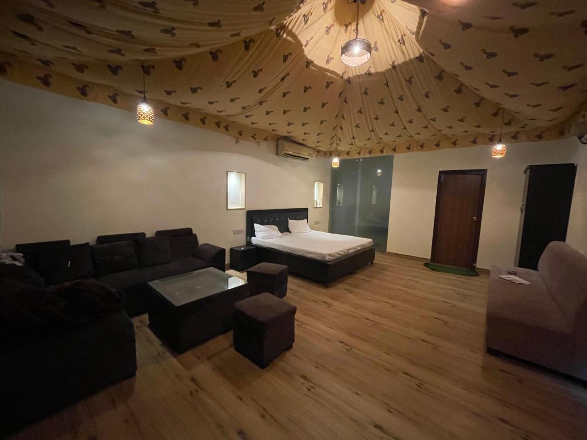 The Rustic Villa, A Stay With Luxuries Amenities And Exotic Nature Divisione di Divisione di Jaipur Esterno foto