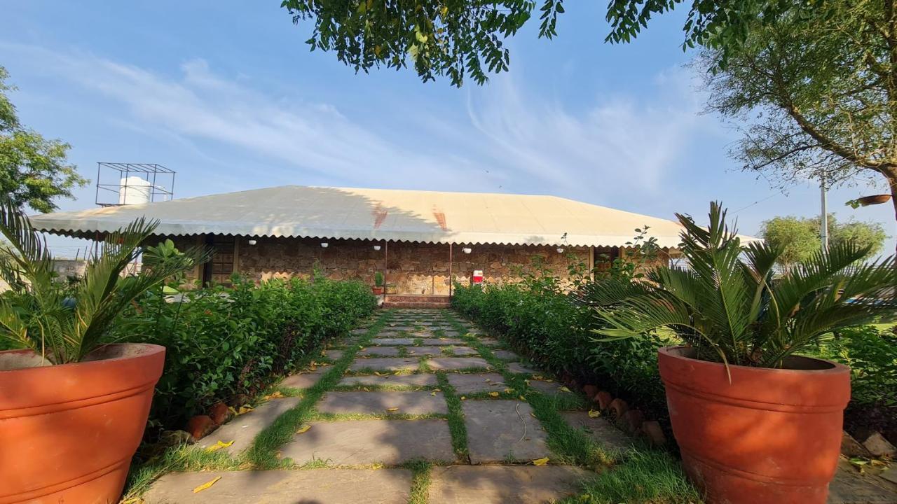 The Rustic Villa, A Stay With Luxuries Amenities And Exotic Nature Divisione di Divisione di Jaipur Esterno foto