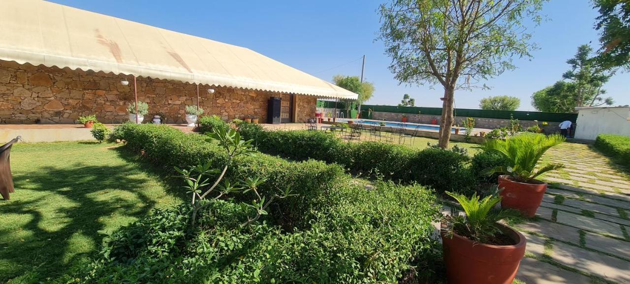 The Rustic Villa, A Stay With Luxuries Amenities And Exotic Nature Divisione di Divisione di Jaipur Esterno foto