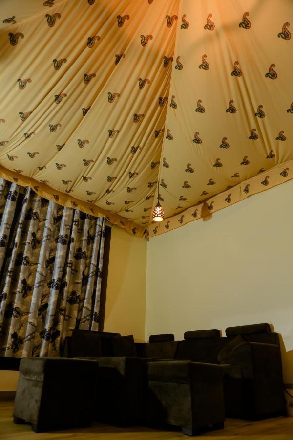 The Rustic Villa, A Stay With Luxuries Amenities And Exotic Nature Divisione di Divisione di Jaipur Esterno foto