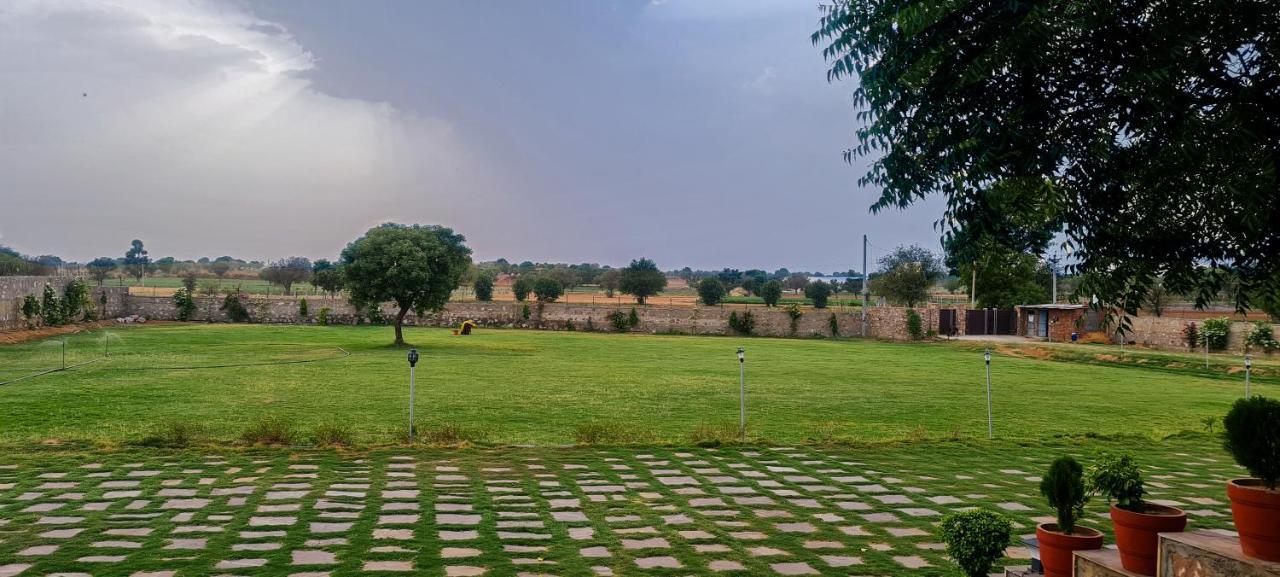 The Rustic Villa, A Stay With Luxuries Amenities And Exotic Nature Divisione di Divisione di Jaipur Esterno foto