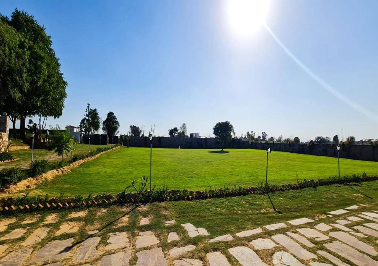 The Rustic Villa, A Stay With Luxuries Amenities And Exotic Nature Divisione di Divisione di Jaipur Esterno foto